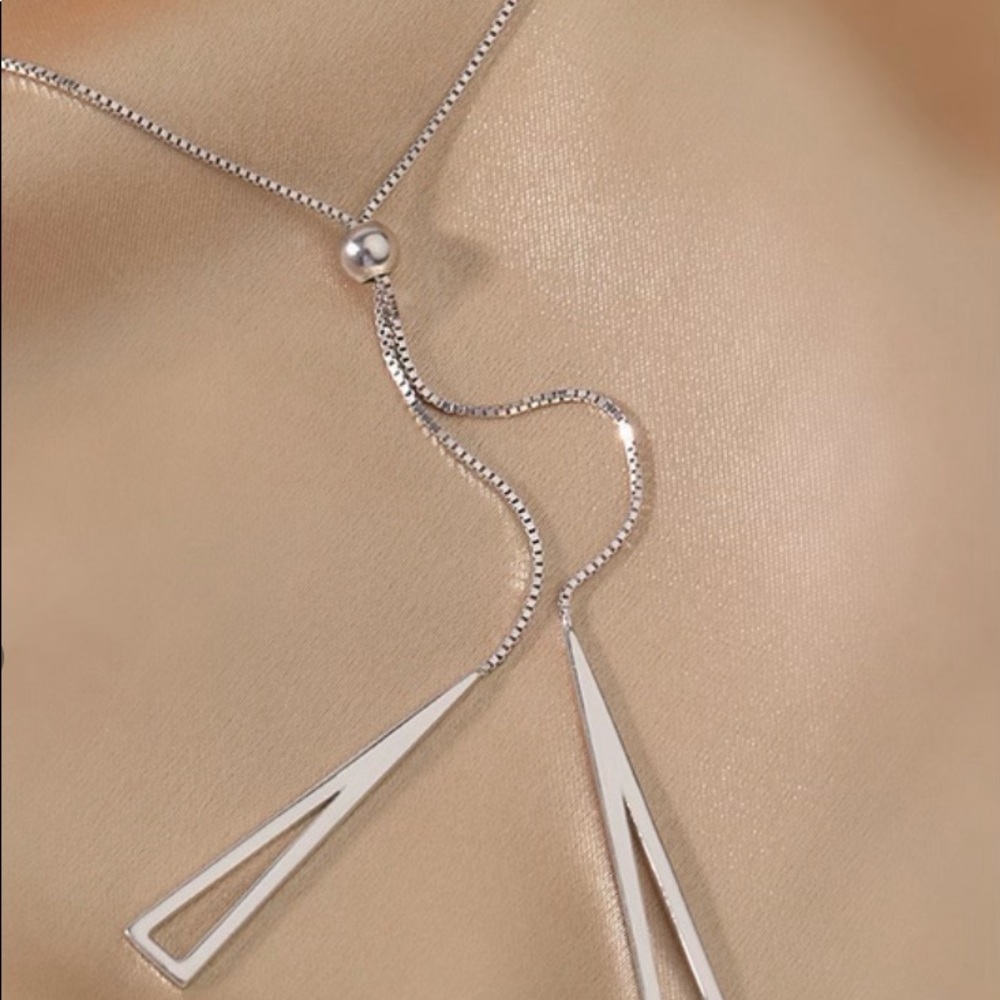 ✨Triangular Pull Necklace ✨ - Picture 4 of 7
